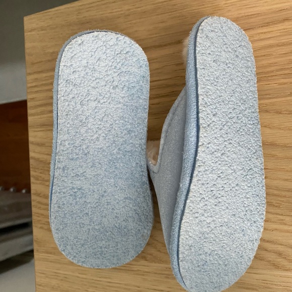 Crewcuts Sherpa Lined Slippers, size k10, new without tags - Picture 2 of 3
